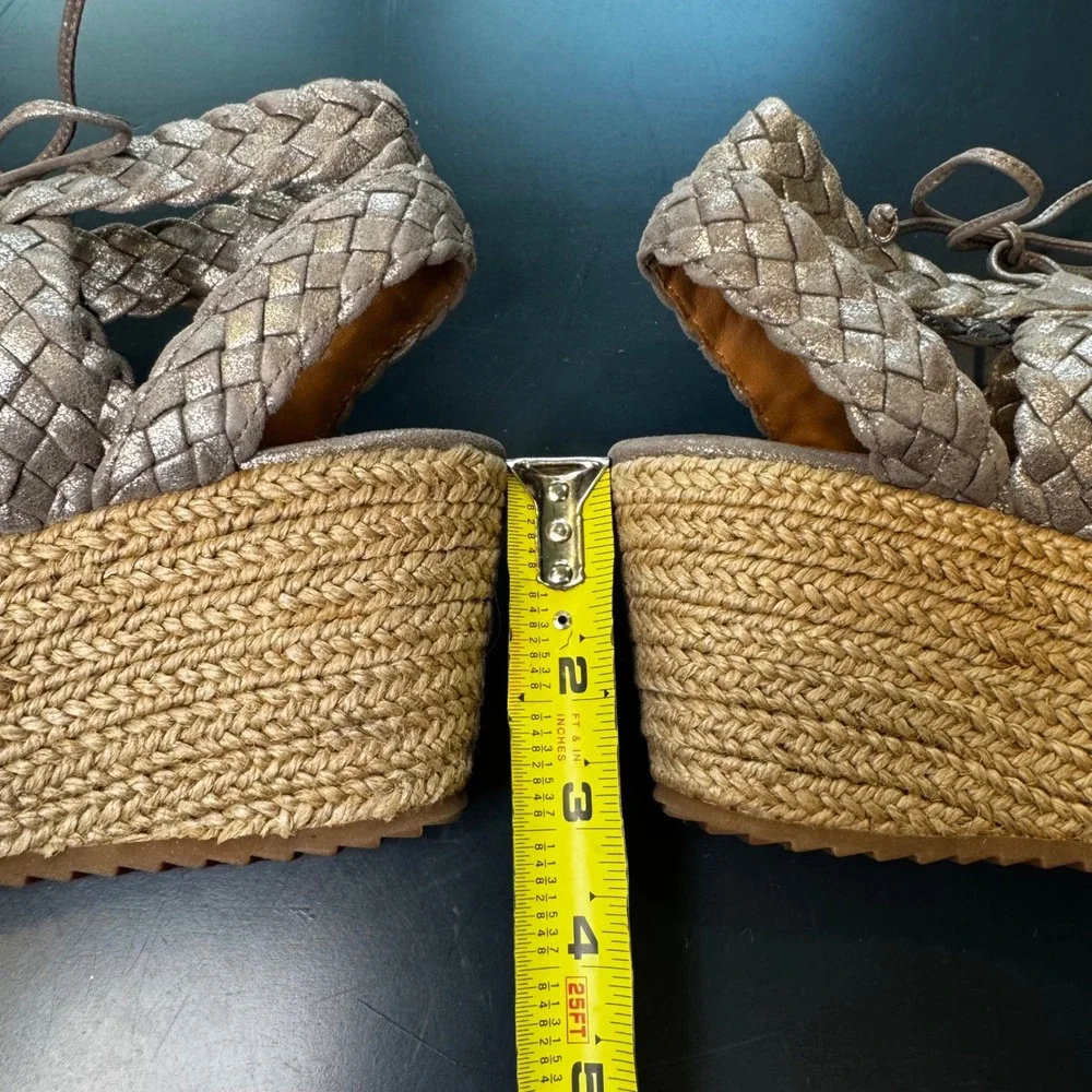 Trask Women 8 M Metallic Silver Woven Leather Espadrille Wedge Heel Sandals